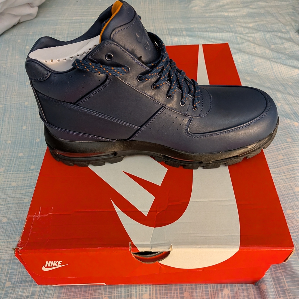 Nike Air Max ACG Goadome Boots. Team Navy, Orange. - Picture 5 of 10